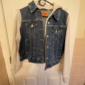 Levi’s Denim Hoodie Trucker Jacket